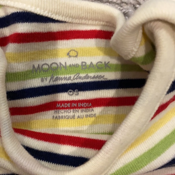 Set of 2 onesies - Picture 3 of 3